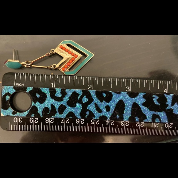 Multicolor dangle earrings - Picture 3 of 3